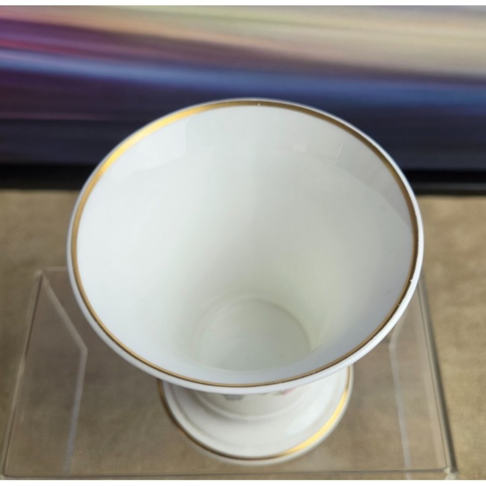 WEDGEWOOD Hathaway Rose Posey Vases - Bone China - Made in England, Vintage - Picture 3 of 4